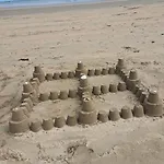 2 Bedroom 4-6 People-coastal Comfort דירה *