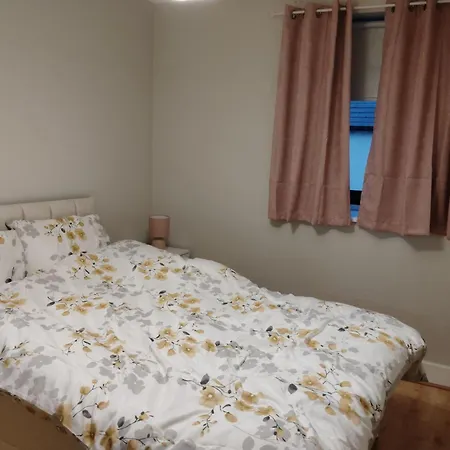 2 Bedroom 4-6 People-coastal Comfort * Balbriggan