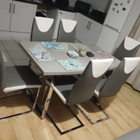 2 Bedroom 4-6 People-coastal Comfort *