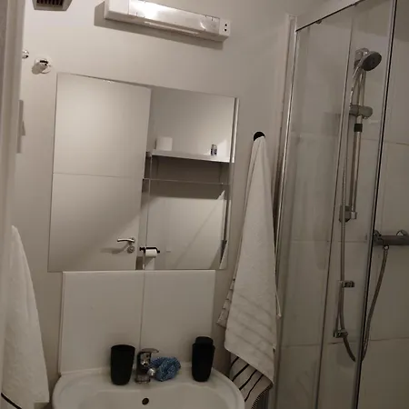 Apartment 2 Bedroom 4-6 People-coastal Comfort